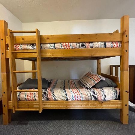 Adventures Vacation Rentals ลาวา ฮ็อตสปริงส์ ภายนอก รูปภาพ